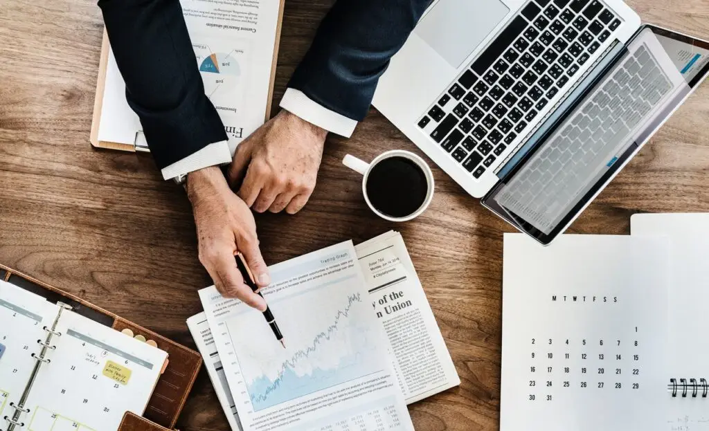 Select the Right Low-Risk Investment for Your Goals