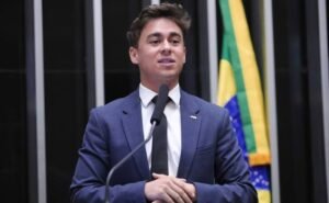Nikolas Ferreira é condenado por difamação em vídeo que causou ameaças a artista