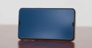 Galaxy S25 Plus (512 GB) fica por menos da metade do preço na Amazon