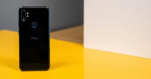 Poco X8 Pro chega ao Brasil com bateria grande e chip inédito; veja o preço